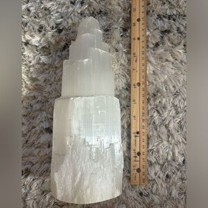Selenite tower. 10 inches tall .      57.28 oz